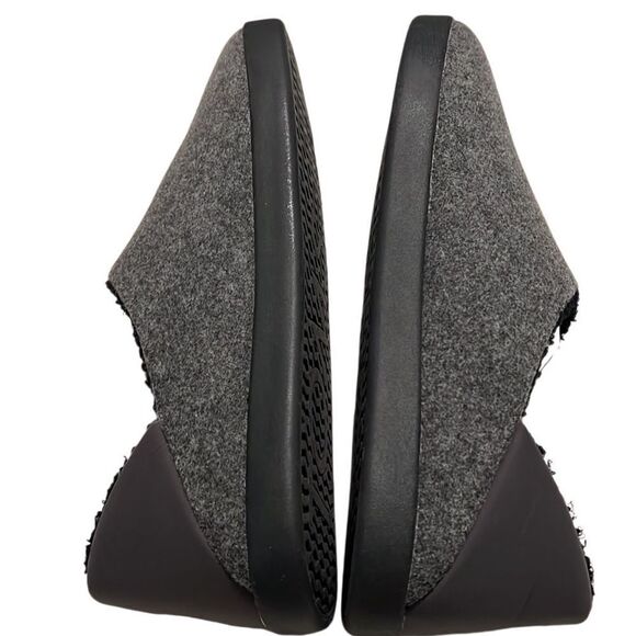 Toms Ezra Smoke Grey Repreve Two Tone Felt Slip On Slippers Men Size 12 NIB - Picture 11 of 14